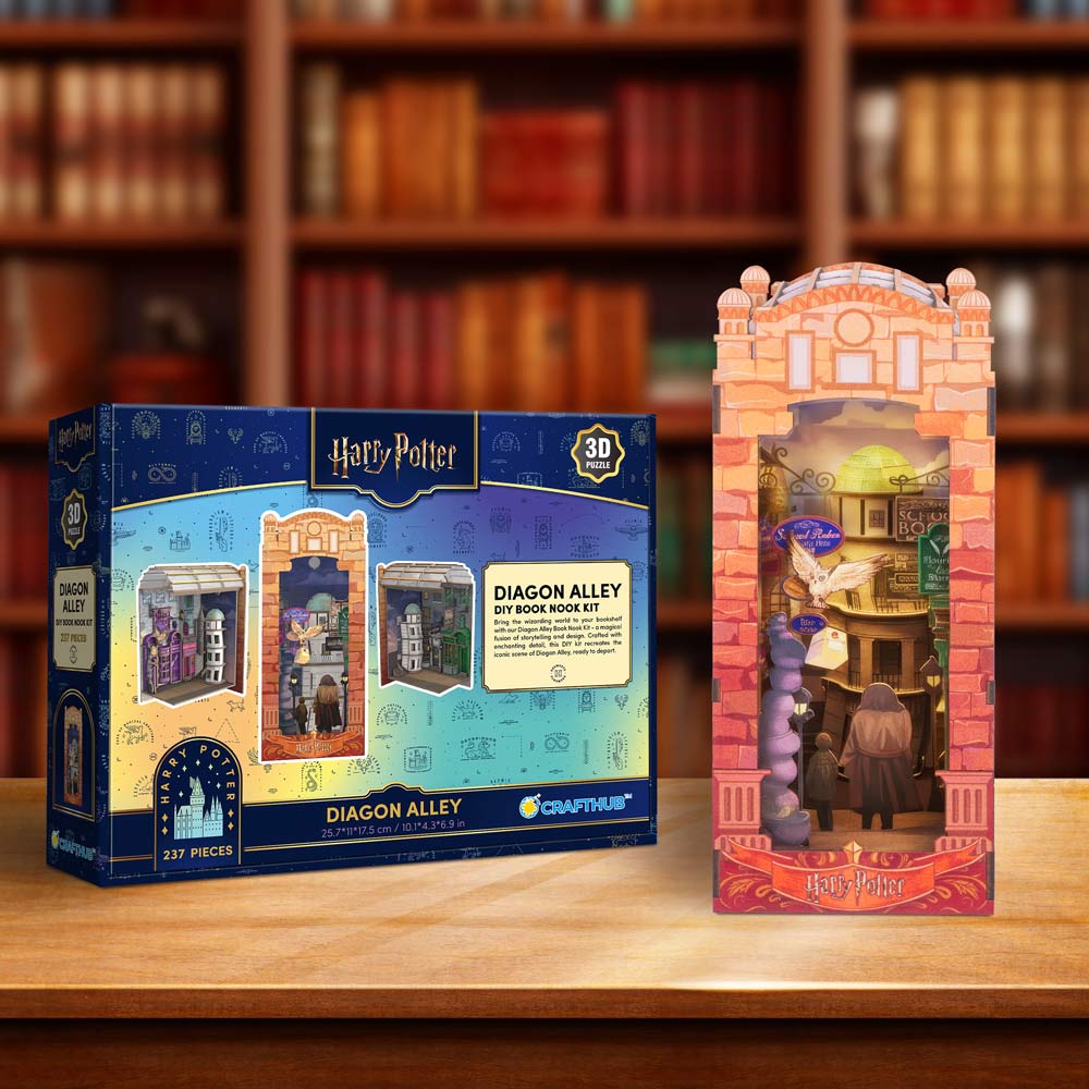 Book Nook Kits 237 Pieces | 25.7×11×17.1 cm (10.1" x 4.3" x 6.9") Harry Potter: Diagon Alley - DIY Book Nook Kit