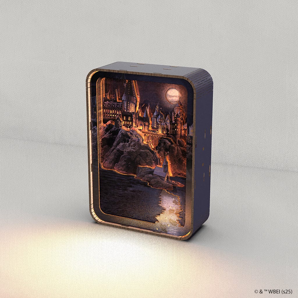 3D Holzpuzzle Hogwarts In The Moonlight Hogwarts In The Moonlight - 3D DIY Wooden Puzzle Night Lamp